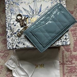 CHRISTIAN DIOR Patent Cannage Lady Dior Card Holder in Cloud Blue